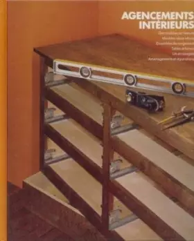 Couverture du produit · Agencements intérieurs