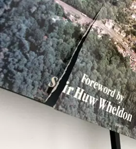 Couverture du produit · The Aerofilms book of Britain from the air