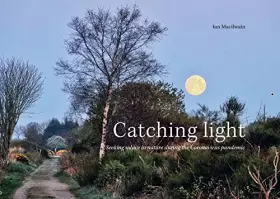 Couverture du produit · Catching Light