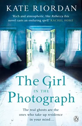Couverture du produit · The Girl in the Photograph