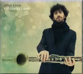 Couverture du produit · Gathering Light