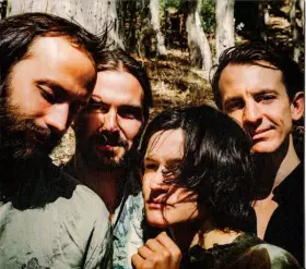 Couverture du produit · Two Hands