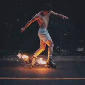 Couverture du produit · Fireworks & Rollerblades