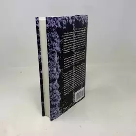 Couverture du produit · Between Lives: An Artist and Her World