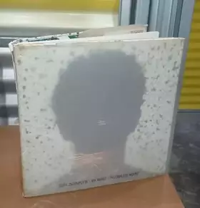 Couverture du produit · Vik Muniz: Obra Incompleta  Incomplete Works (Portuguese Edition) (Em Portuguese do Brasil)