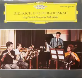 Couverture du produit · Sings Scottish Songs and Folk-Songs