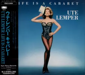 Couverture du produit · Life Is A Cabaret