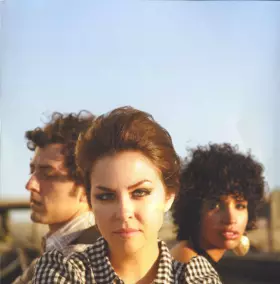 Couverture du produit · Shake The Dust