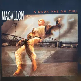 Couverture du produit · A Deux Pas Du Ciel