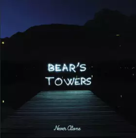 Couverture du produit · NEVER ALONE