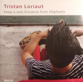 Couverture du produit · Keep A Safe Distance From Elephants