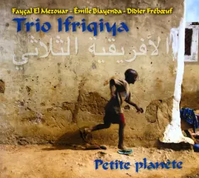 Couverture du produit · Petite Planète