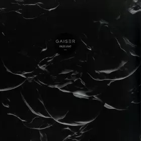 Couverture du produit · False Light