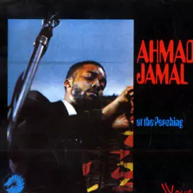 Couverture du produit · At The Pershing