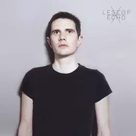 Couverture du produit · Echo