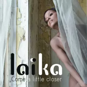 Couverture du produit · Come a Little Closer