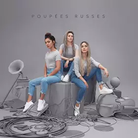 Couverture du produit · Poupées Russes
