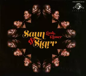 Couverture du produit · Look Closer