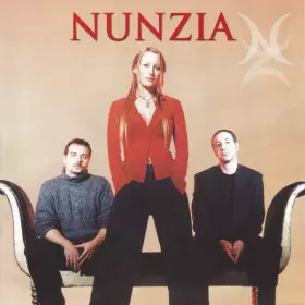 Couverture du produit · Nunzia