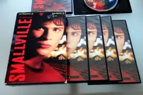 Couverture du produit · Smallville : L'intégrale saison 2 - Coffret 6 DVD