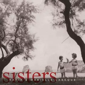 Couverture du produit · Sisters