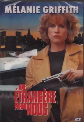 Couverture du produit · Une étrangère parmi nous