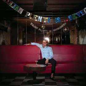 Couverture du produit · Is... Skyscraper