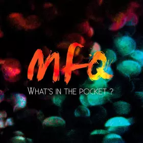 Couverture du produit · What's in the pocket