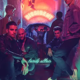 Couverture du produit · Family Affair