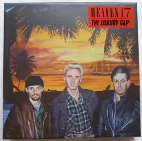 Couverture du produit · The Luxury Gap