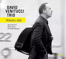 Couverture du produit · Travelling