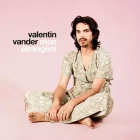 Couverture du produit · Mon Etrangère