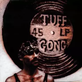 Couverture du produit · Kingston Karma