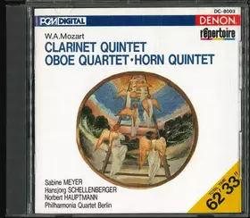 Couverture du produit · Clarinet Quintet / Oboe Quartet / Horn Quintet
