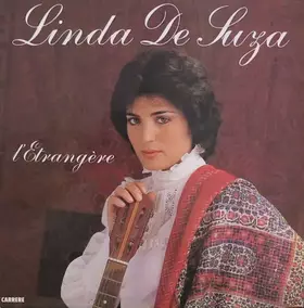 Couverture du produit · L'Etrangère