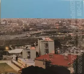 Couverture du produit · Different Days