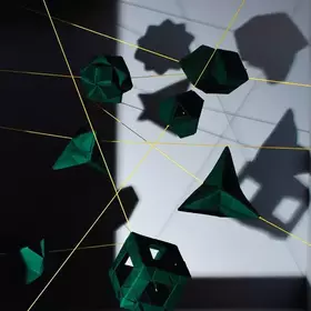 Couverture du produit · Gold + Green