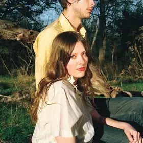 Couverture du produit · First Flower