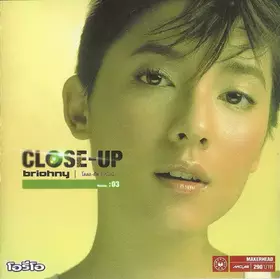 Couverture du produit · Close Up = โคลส-อัพ