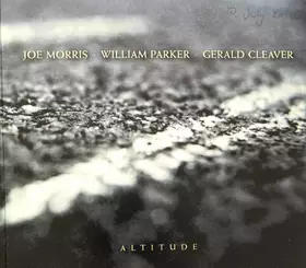 Couverture du produit · Altitude