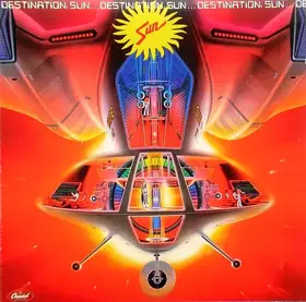 Couverture du produit · Destination: Sun