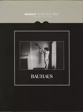 Couverture du produit · In The Flat Field