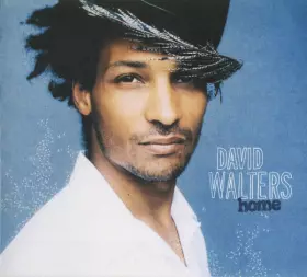 Couverture du produit · Home