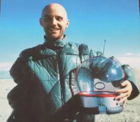 Couverture du produit · Play / 18