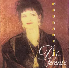 Couverture du produit · Différente