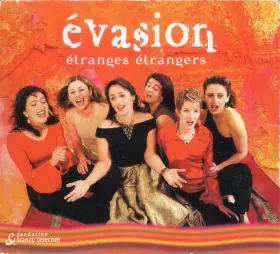 Couverture du produit · Étranges Étrangers