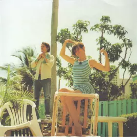 Couverture du produit · A Mouthful