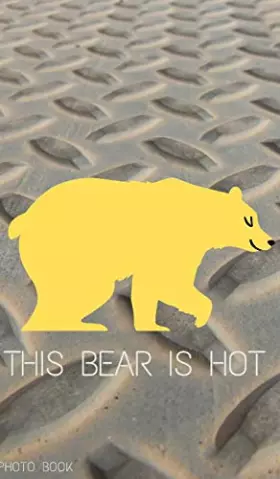 Couverture du produit · This Bear is Hot