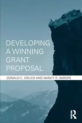 Couverture du produit · Developing a Winning Grant Proposal