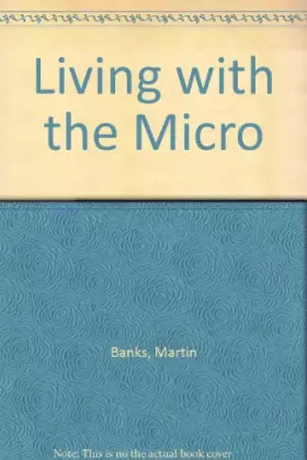Couverture du produit · Living with the Micro